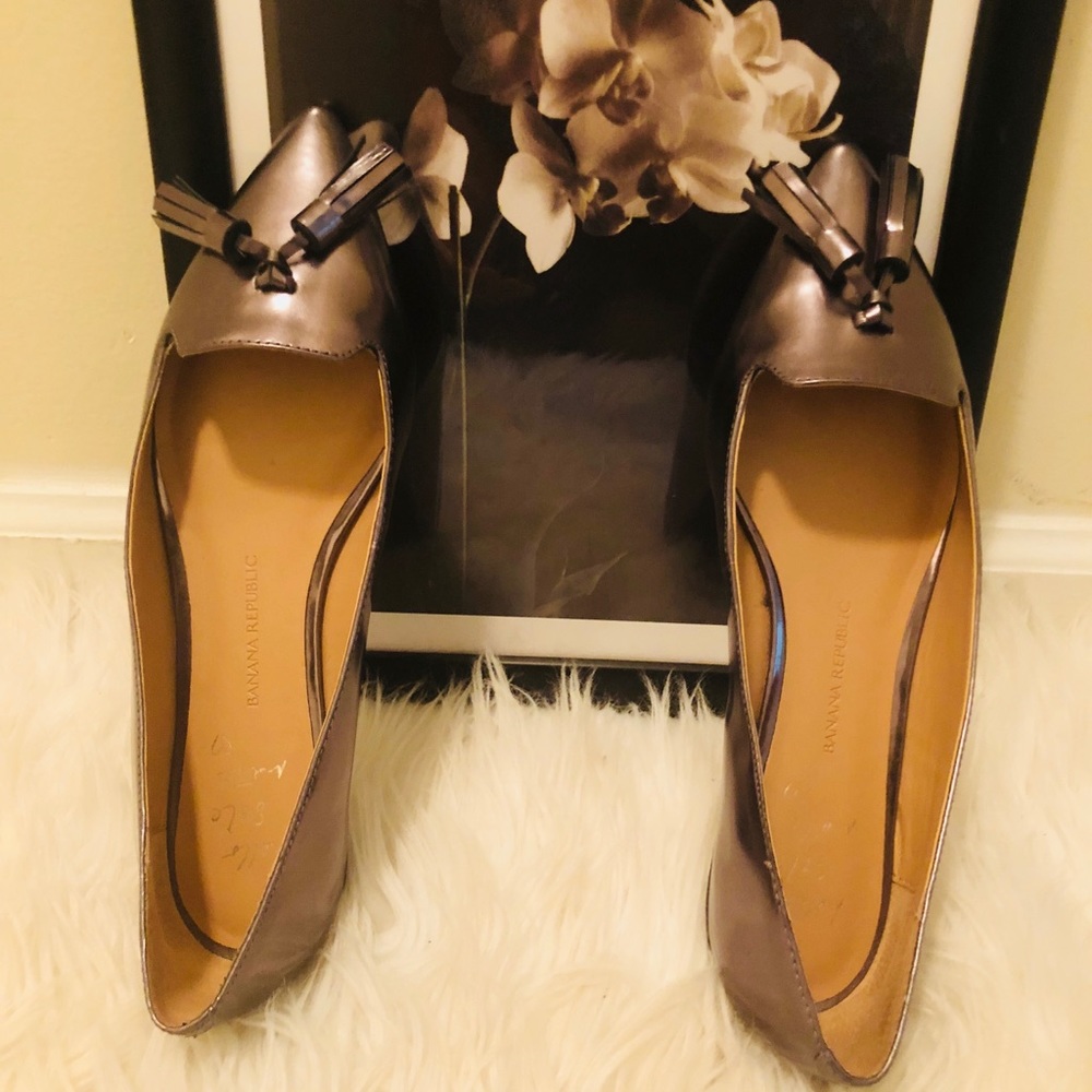 Women’s Silver Tassel Flat Loafers Shoe